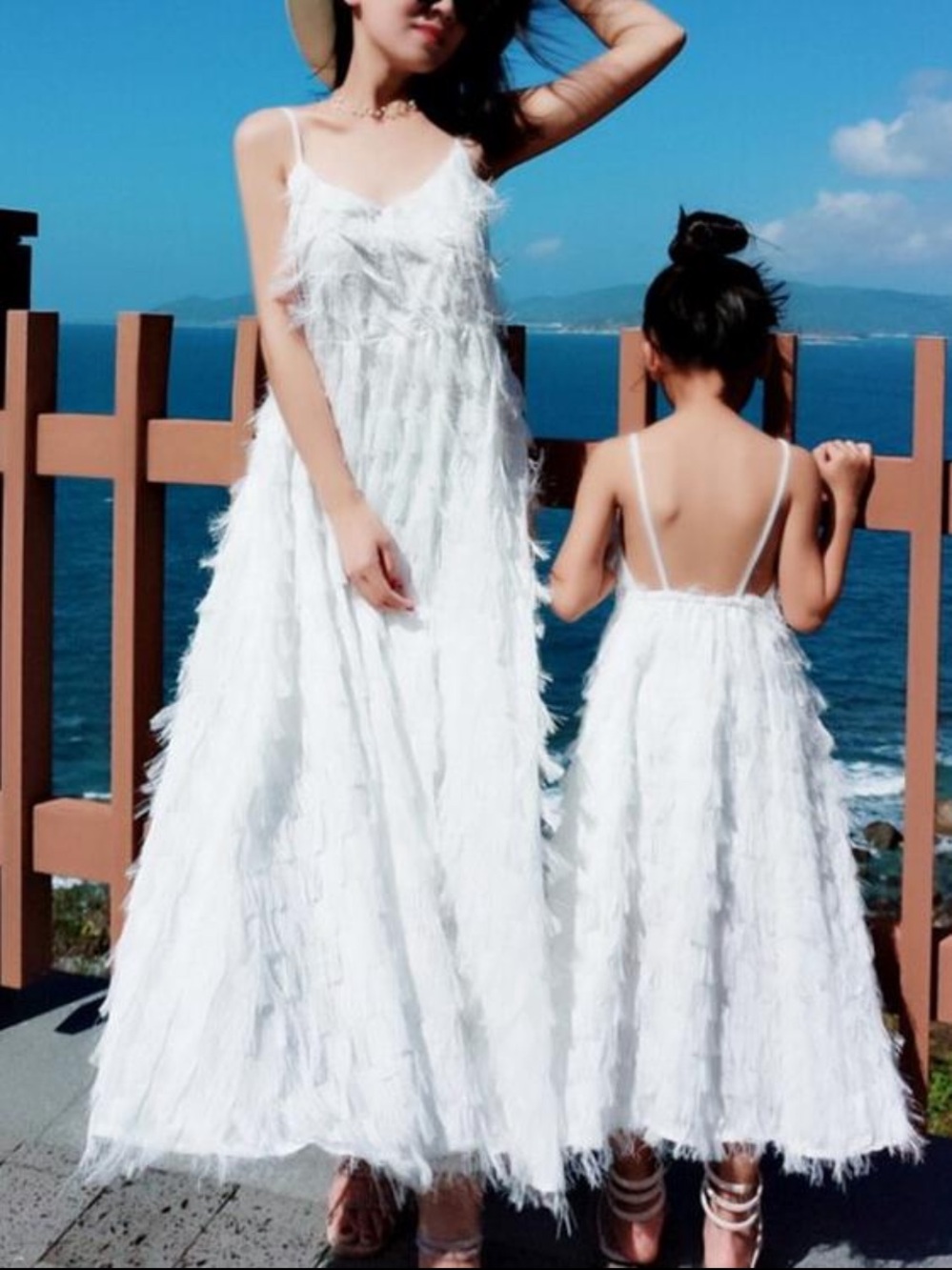ibex White Feather-Overlay Spaghetti-Strap Girls Formal Dress